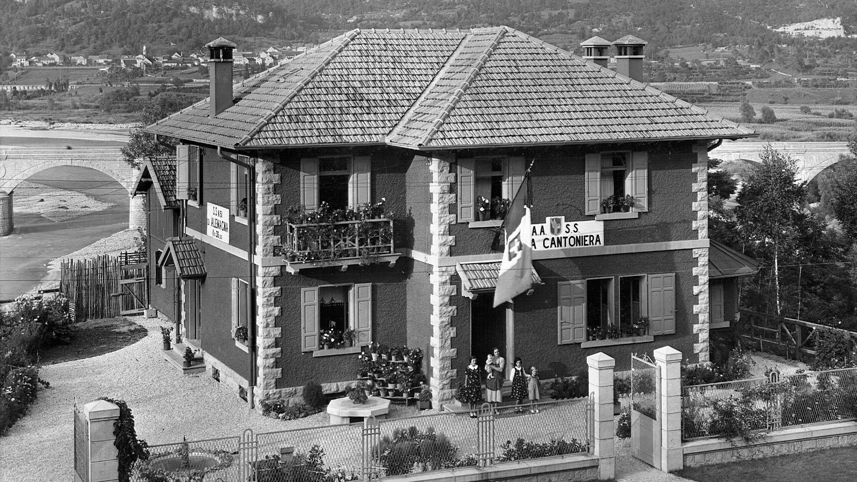 Casa cantoniera AASS sulla SS51 "Alemagna", anni ‘30 (Archivio storico Anas)