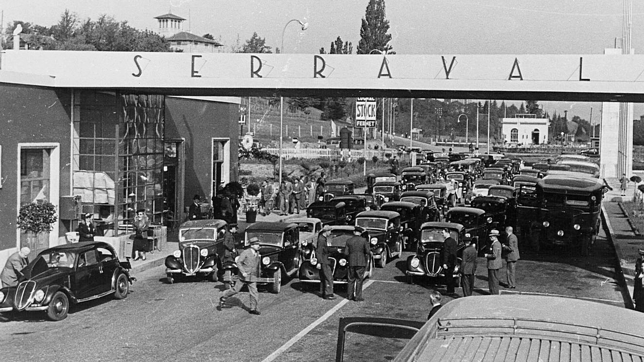 Autocamionale Genova-Serravalle, stazione Serravalle (Archivio storico Anas)
