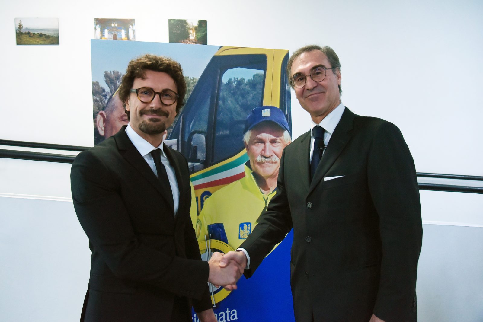 Il ministro delle Infrastrutture e dei Trasporti, Danilo Toninelli, con l’ad Anas Massimo Simonini (Archivio Anas, gennaio 2019)