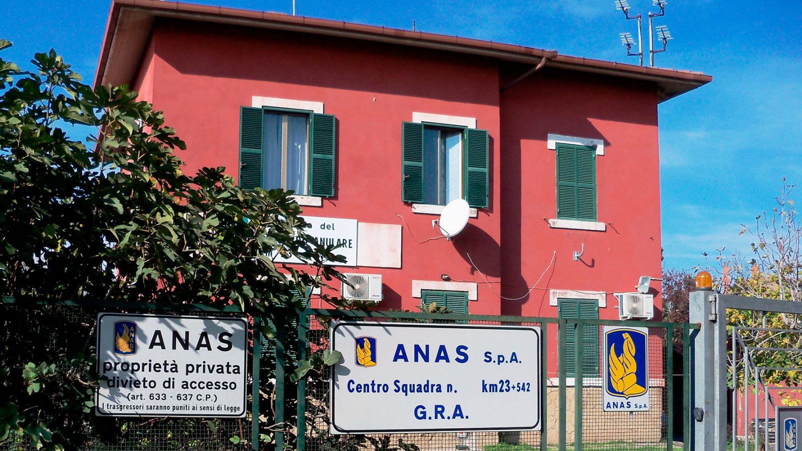 Centro squadra Anas sul Grande Raccordo Anulare di Roma (Archivio storico Anas, 2015)
